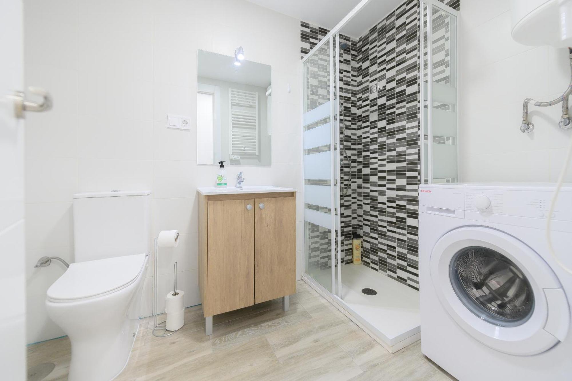 For Acogedor Temporal De Un En Chamartin Mma321b Apartamento *